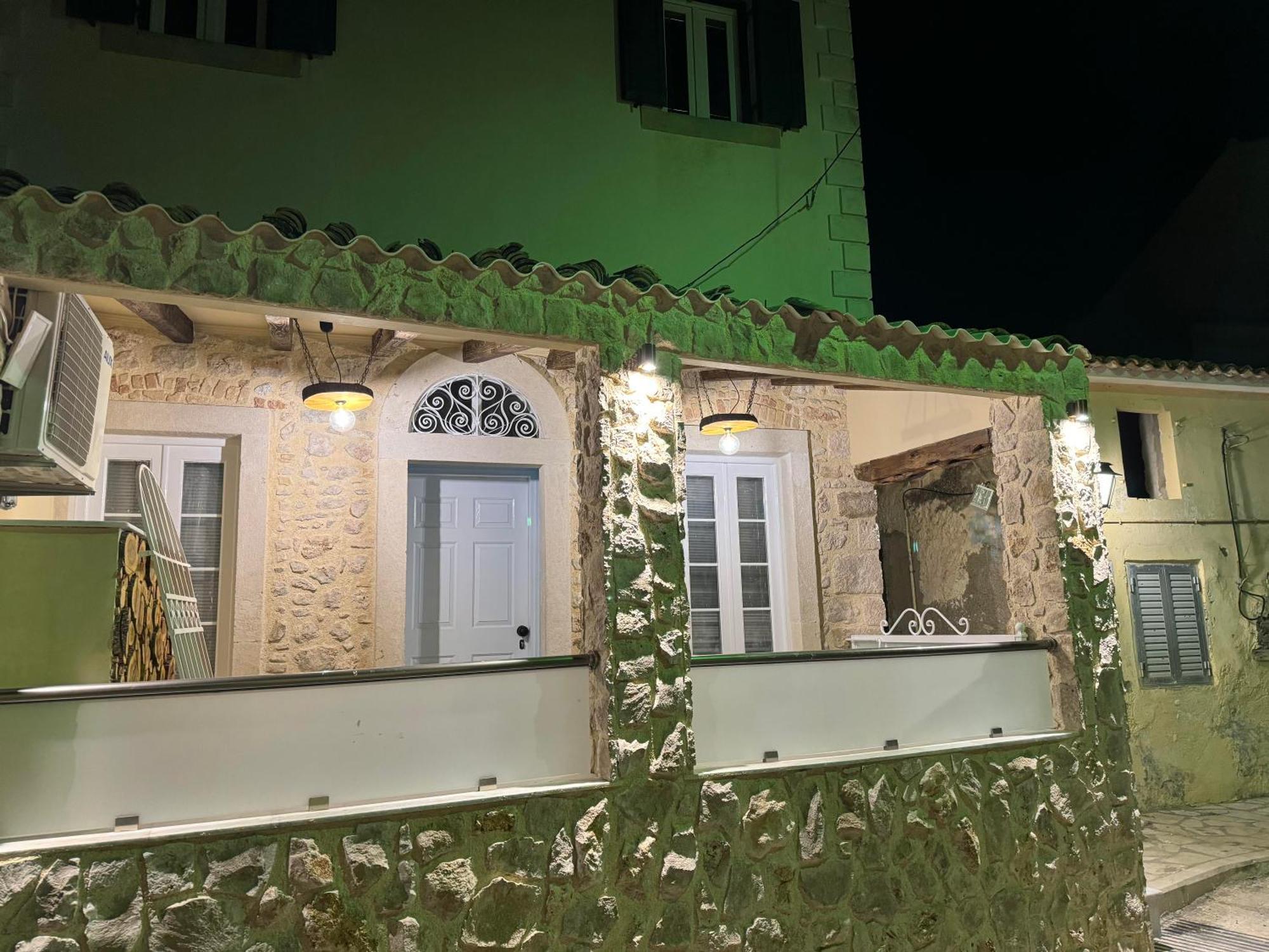Golden Fox Village Studio Lákones المظهر الخارجي الصورة